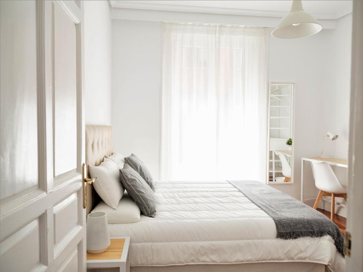 Slow Suites Sol Madrid Luaran gambar